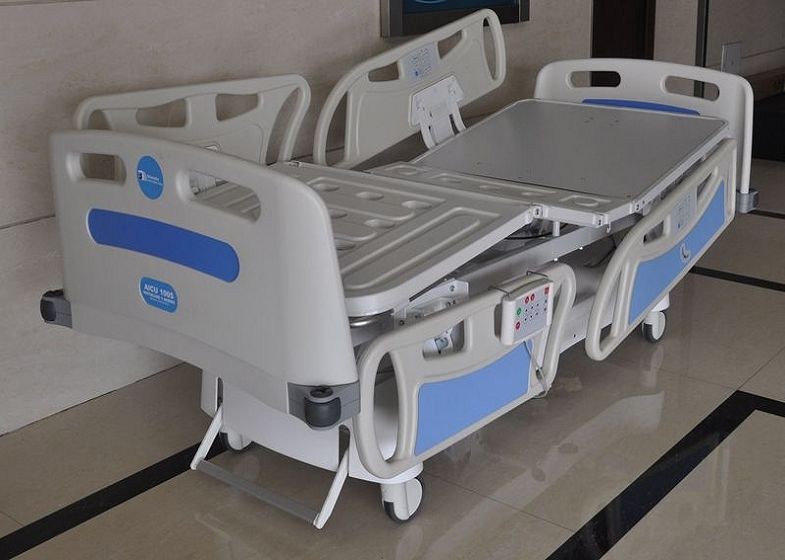 Remote Nurse Control XRAY Electric Hospital Bed For Intensive Care