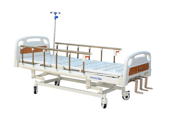 Mobile Manual Hospital Bed For General Ward , Aluminum Alloy Side Rails