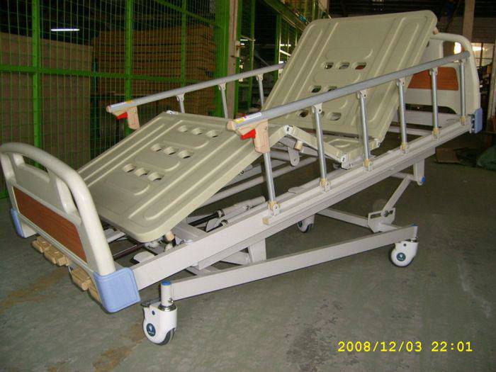 Adjustable Folding Manual Hospital Bed For Ambulance With CPR Function