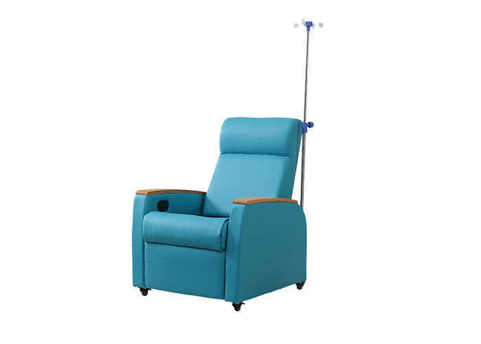 Adjustable Manual Dialysis Recliner Chairs With IV Pole On Casters