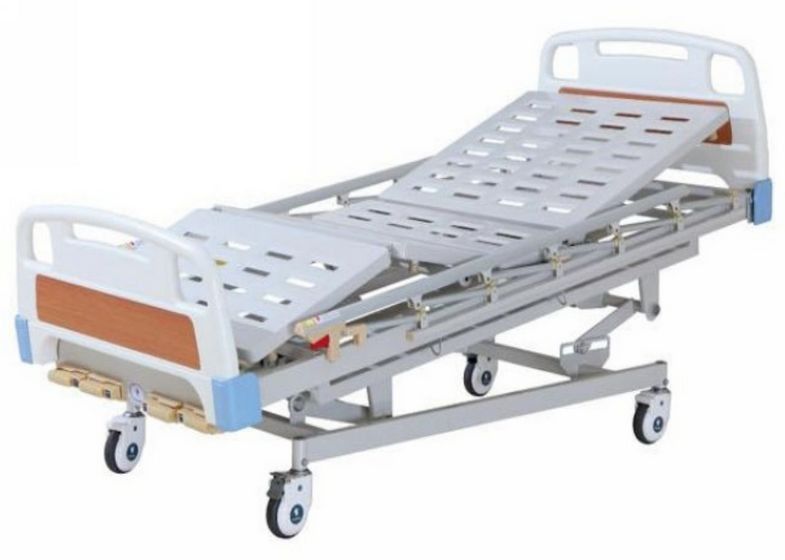 Multi Function Manual Hospital Bed With 4 Cranks For Adults