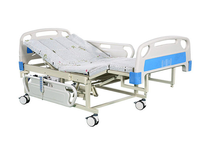 Patient Side Turning Electric Hospital Bed With Hand Controller For Movements